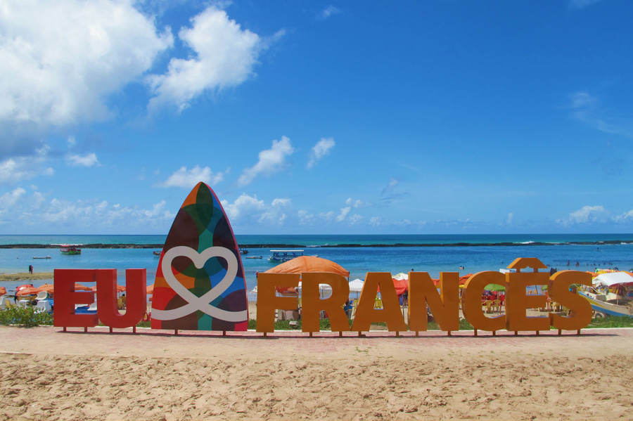 Praia-do-Francês.jpg